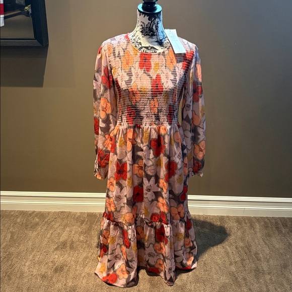 Floral Smocked Midi Dress in Peach and Coral Hues - Picture 2 of 3